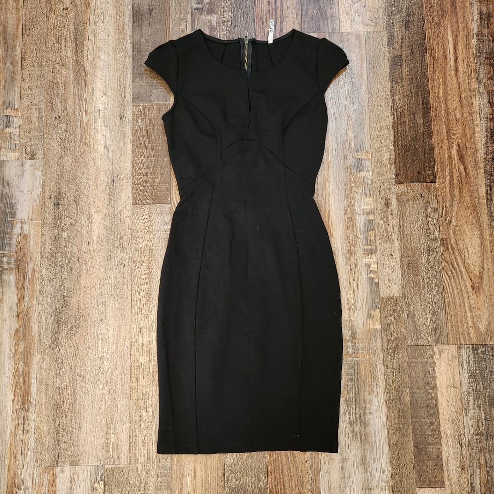 Lulu's Black Cap Sleeve Dress